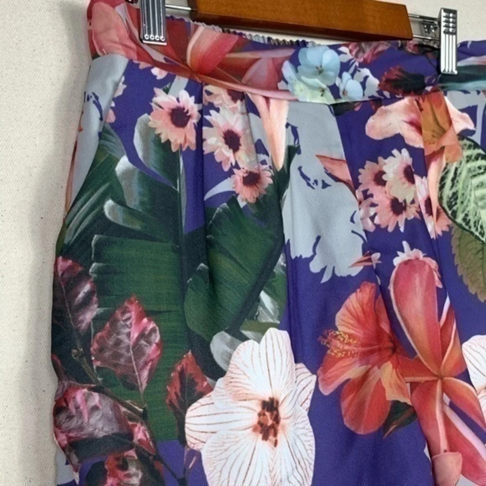 💫Romeo & Juliet Couture | Floral Shorts.